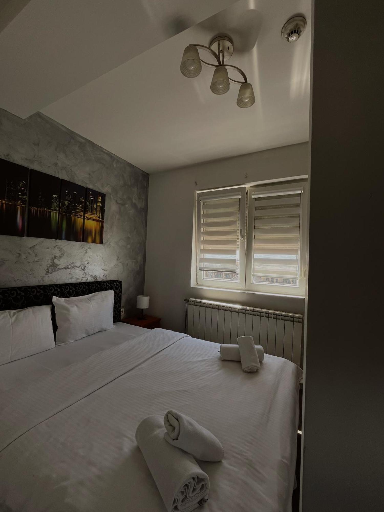 Kengur Resort Belgrado Esterno foto